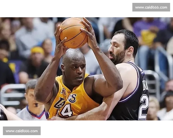 奥尼尔 “变身” 名场面:小球时代要变天?这些 NBA 脑洞太敢想 奥尼尔 “变身” 名场面:小球时代要变天?这些 NBA 脑洞太敢想